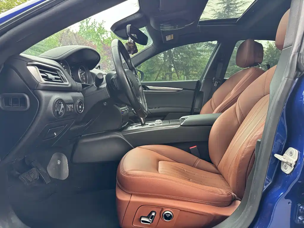 Maserati Ghibli — миниатюра 8