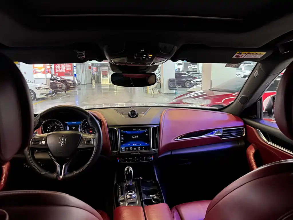 Maserati Levante — миниатюра 18