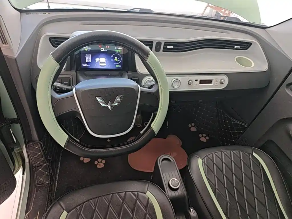 Wuling MINIEV — миниатюра 10