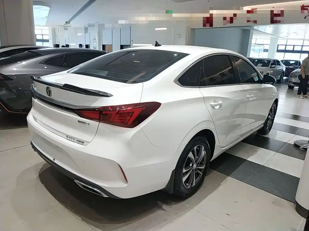 Changan Eado — миниатюра 7