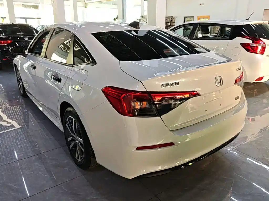 Honda Civic — миниатюра 5