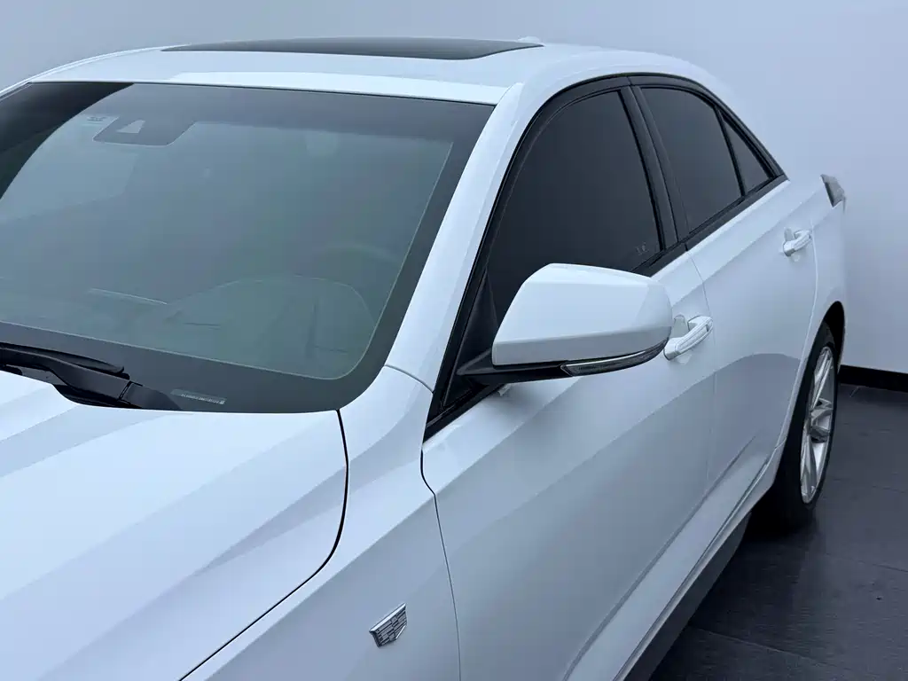 Cadillac CT4 — миниатюра 5