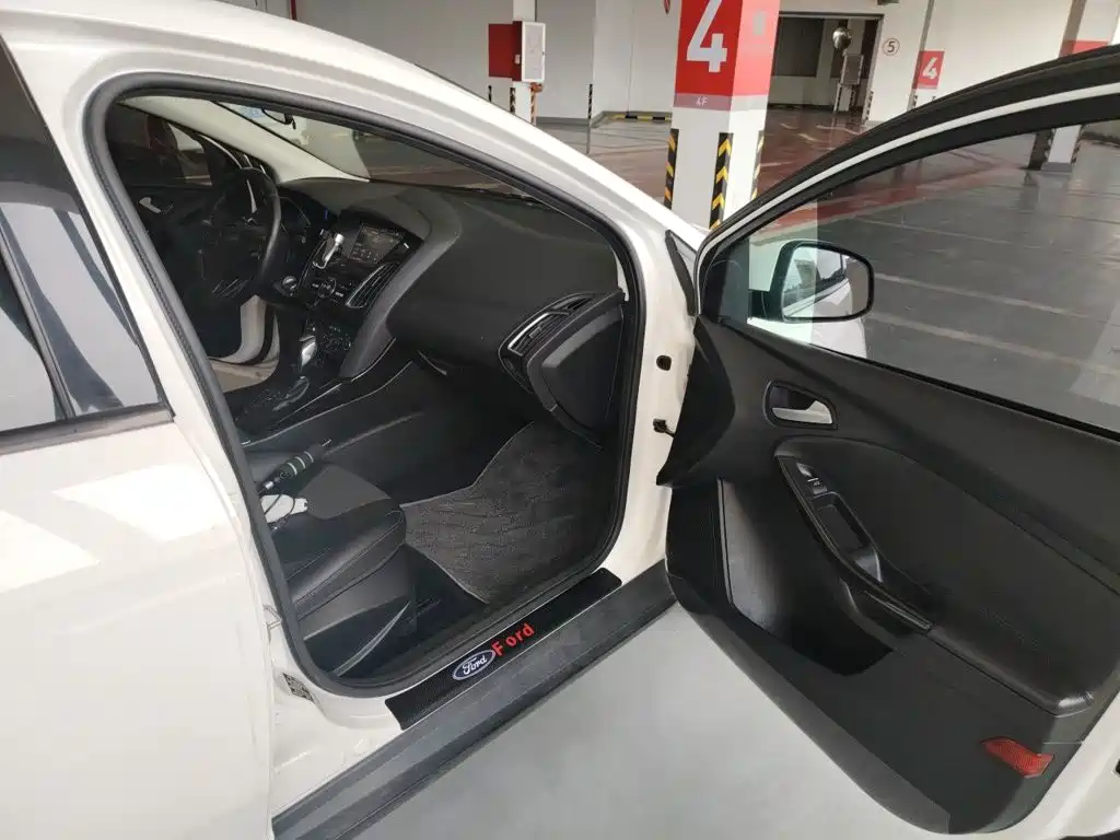 Ford Focus — миниатюра 19