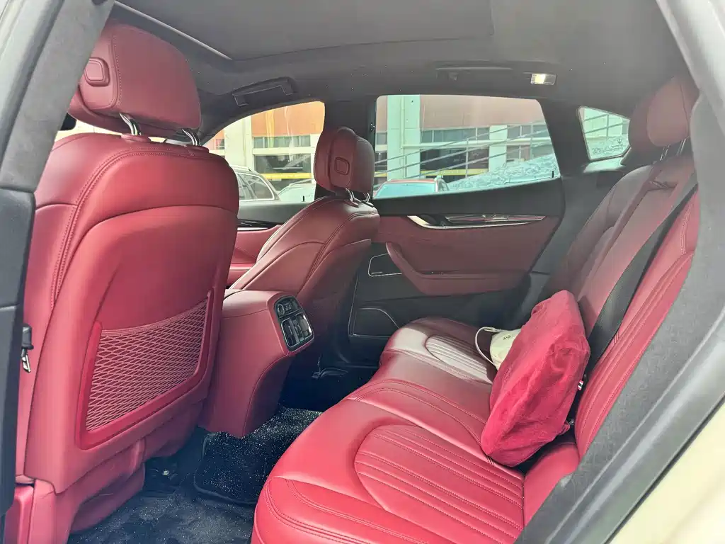 Maserati Levante — миниатюра 8