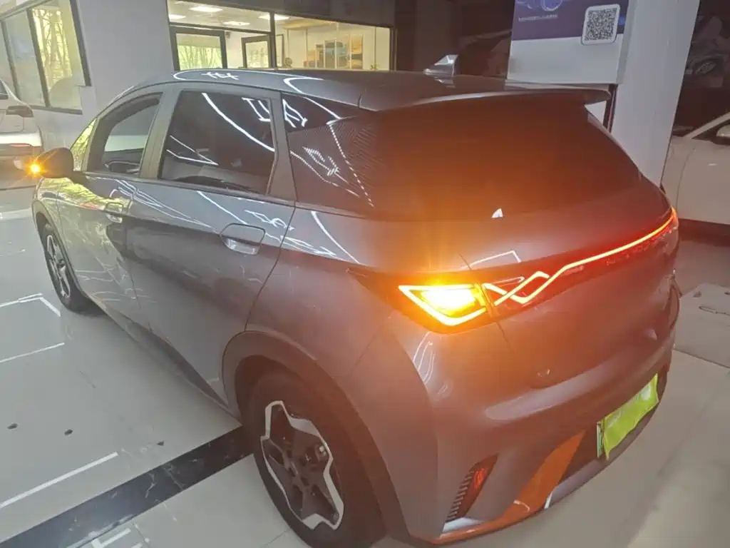BYD Dolphin — миниатюра 5