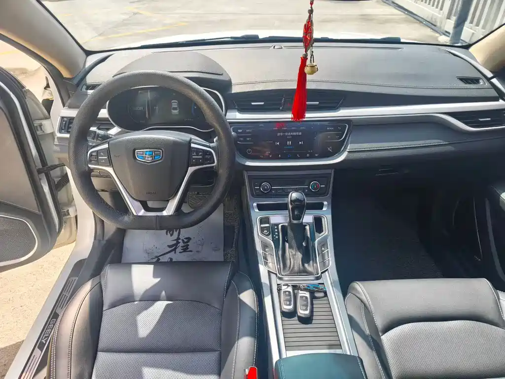 Geely Emgrand — миниатюра 8