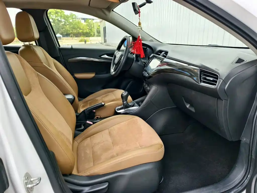 Buick Excelle — миниатюра 16