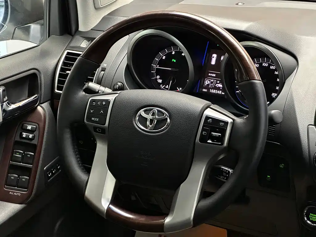 Toyota Prado — миниатюра 11