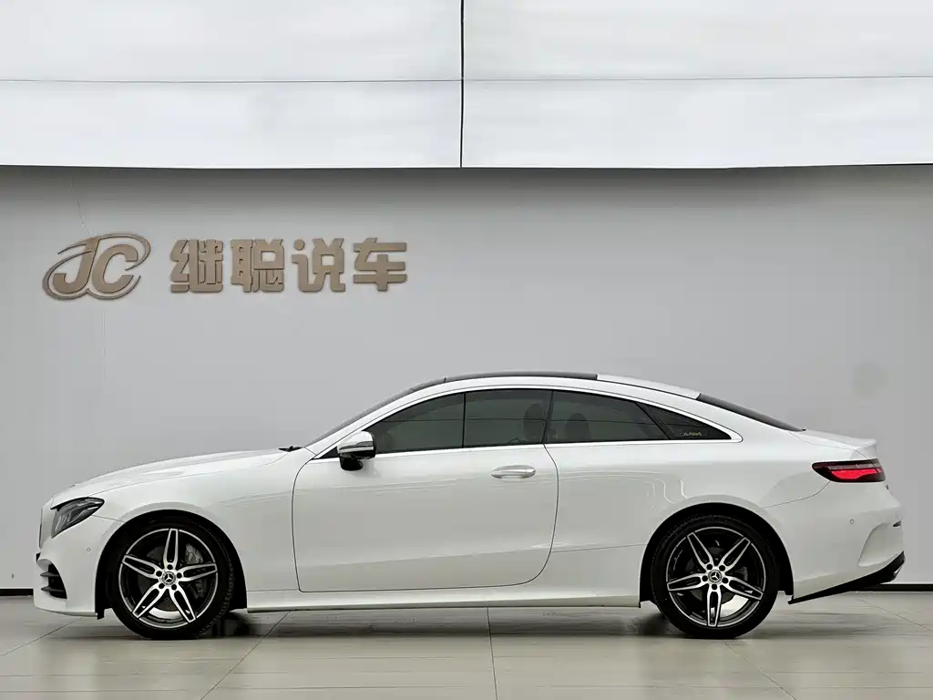 Mercedes-Benz E-Class (Import) — миниатюра 3