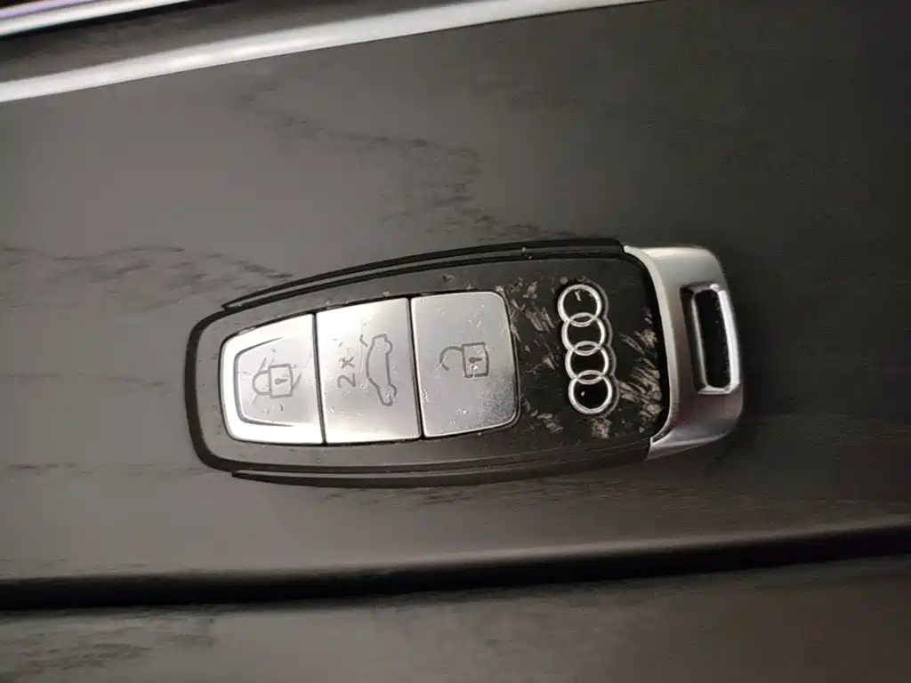 Audi A6L — миниатюра 9