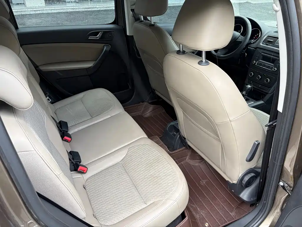 Skoda Yeti — миниатюра 6