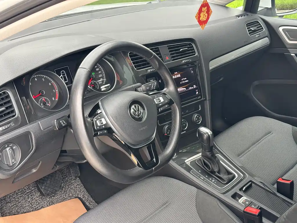 Volkswagen Golf — миниатюра 9