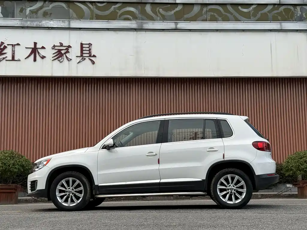 Volkswagen Tiguan — миниатюра 4