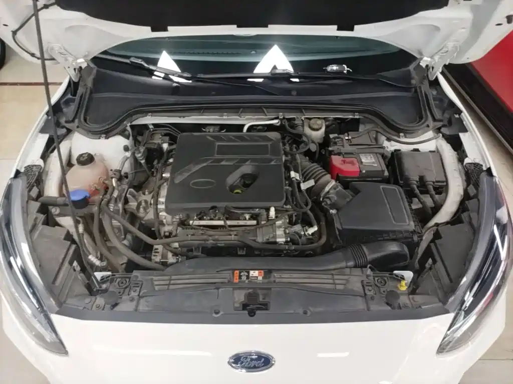 Ford Focus 2021 EcoBoost 180 AT
