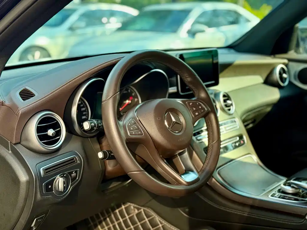Mercedes-Benz GLC — миниатюра 14
