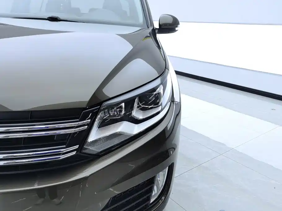 Volkswagen Tiguan — миниатюра 5