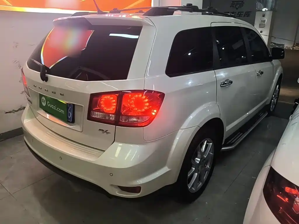 Dodge Journey — миниатюра 7