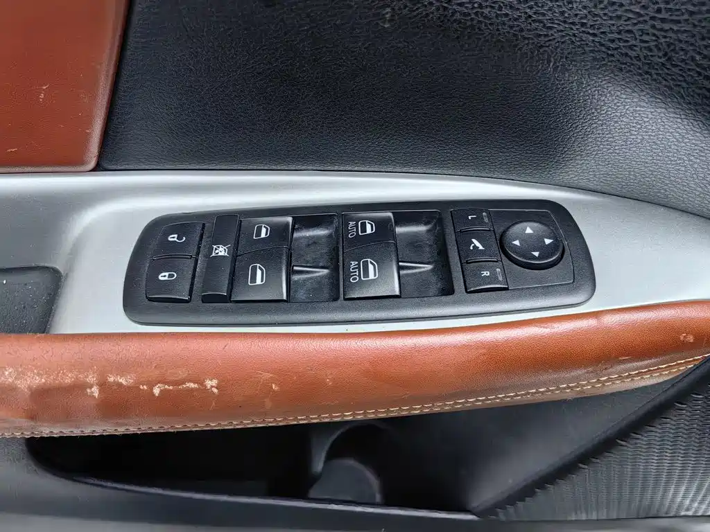 Dodge Journey — миниатюра 9