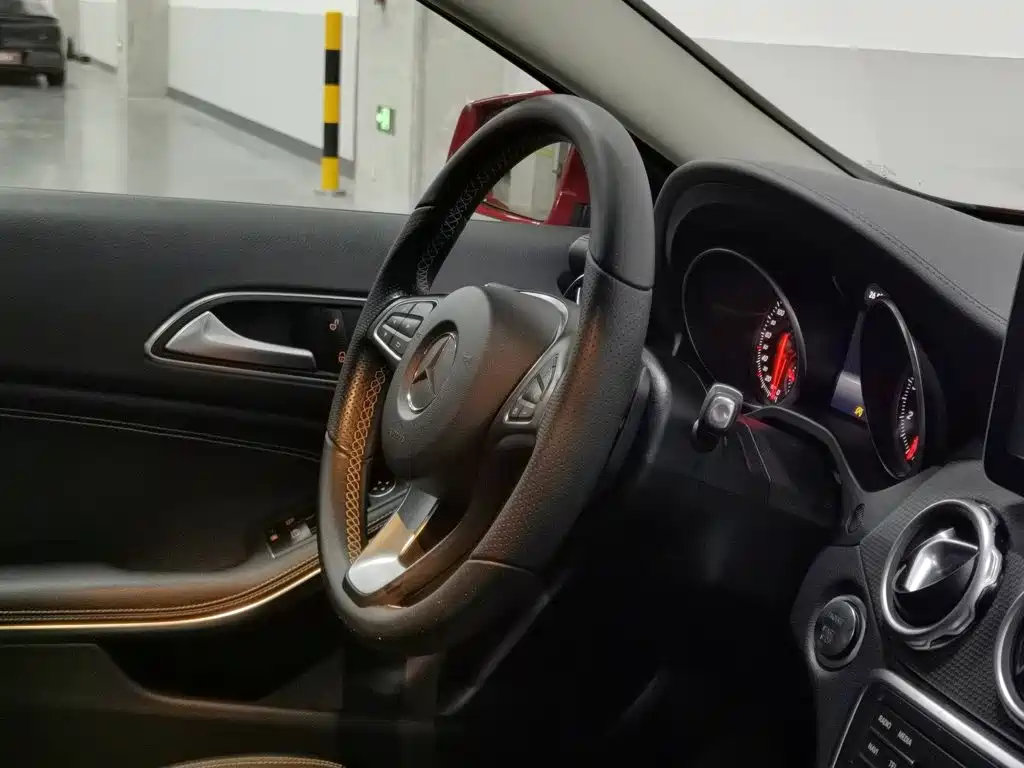 Mercedes-Benz GLA — миниатюра 22