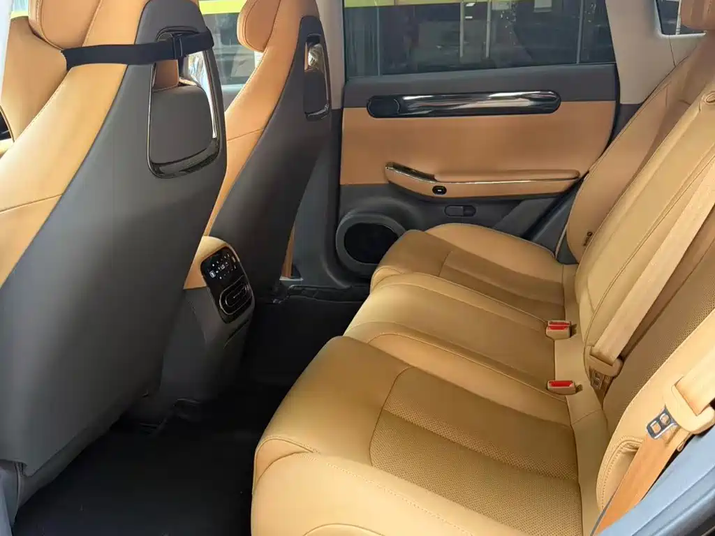 Leapmotor Leapmotor C01 — миниатюра 6