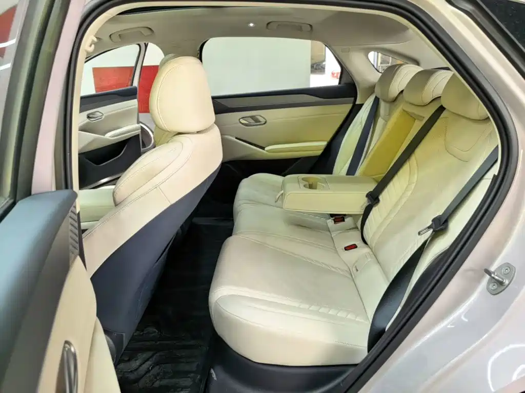 BYD Qin L — миниатюра 17