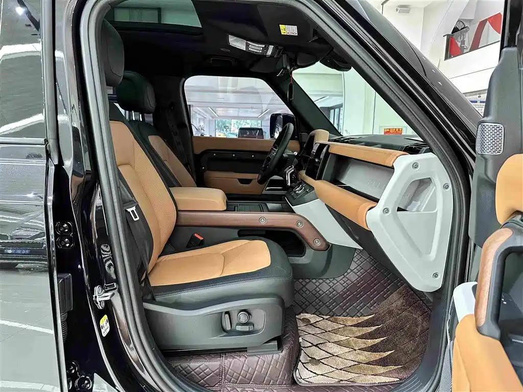 Land Rover Defender — миниатюра 31