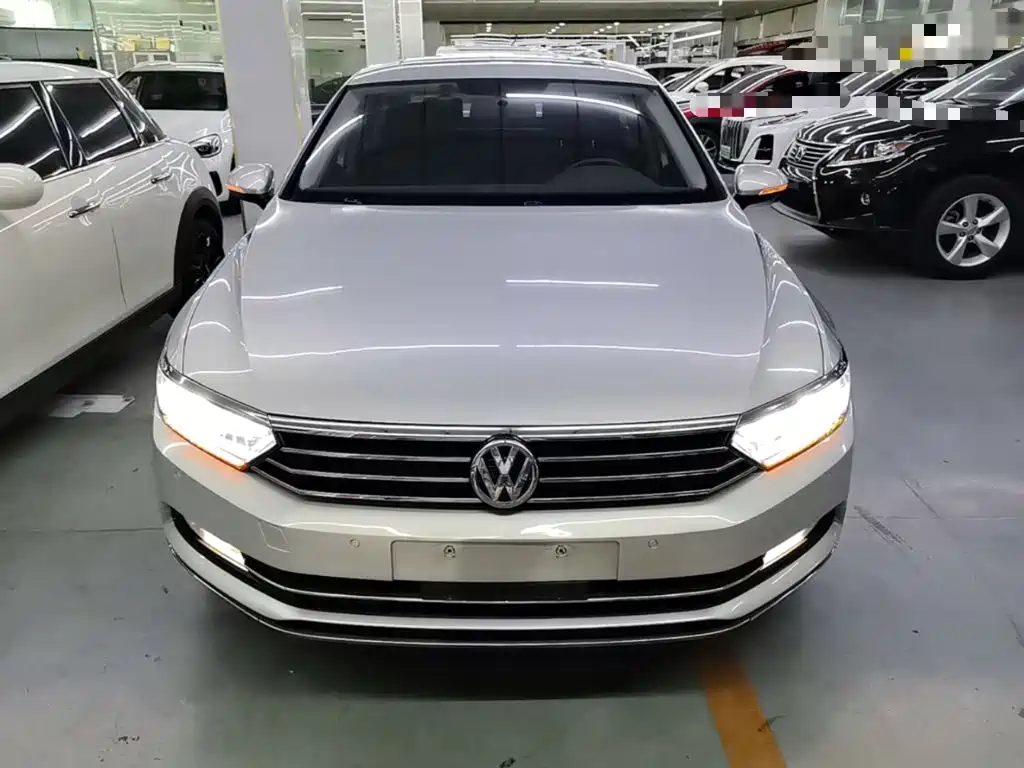 Volkswagen Magotan — миниатюра 3