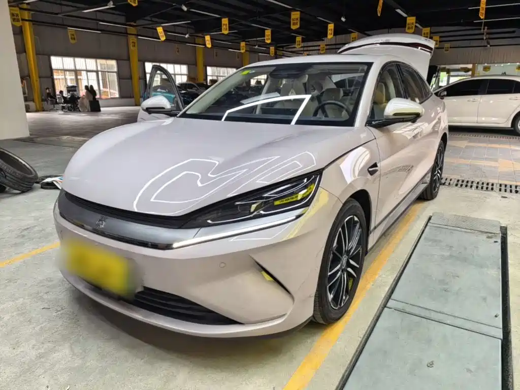 BYD Qin L