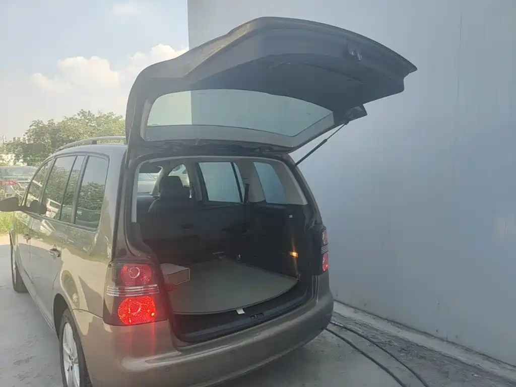 Volkswagen Touran — миниатюра 19