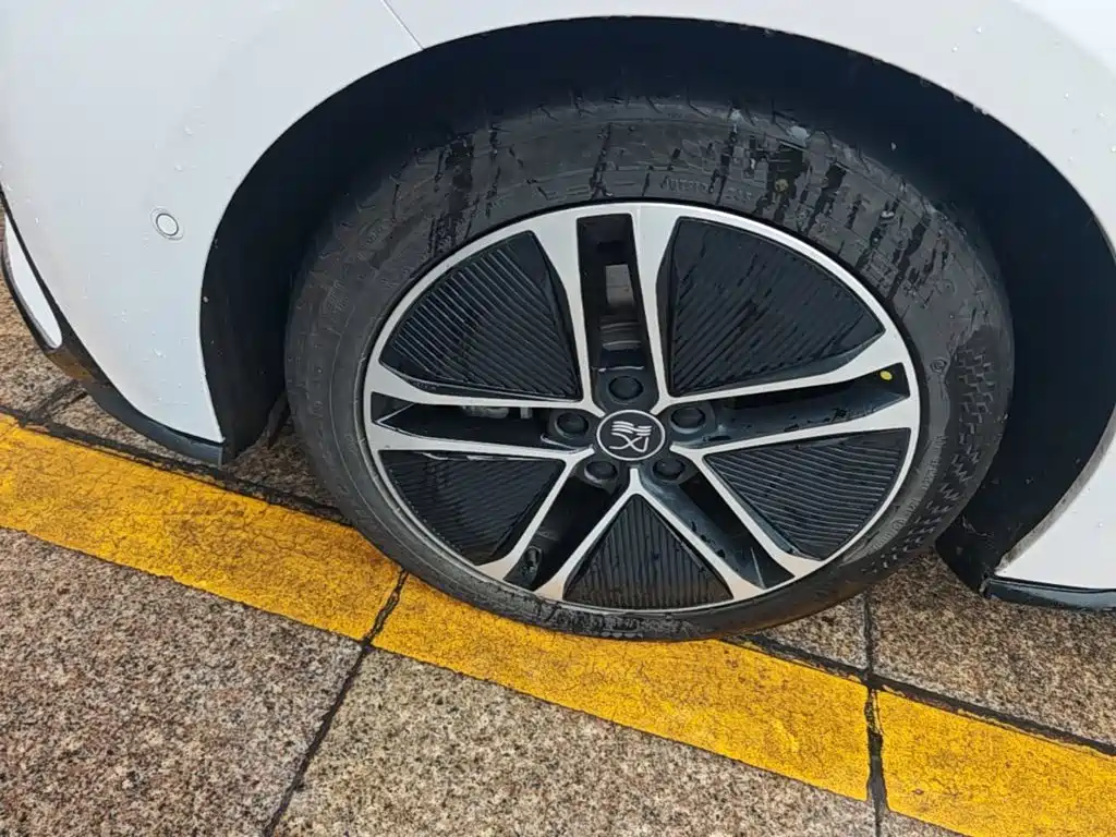 BYD Han — миниатюра 23