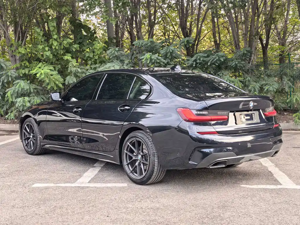 BMW 3 Series — миниатюра 4