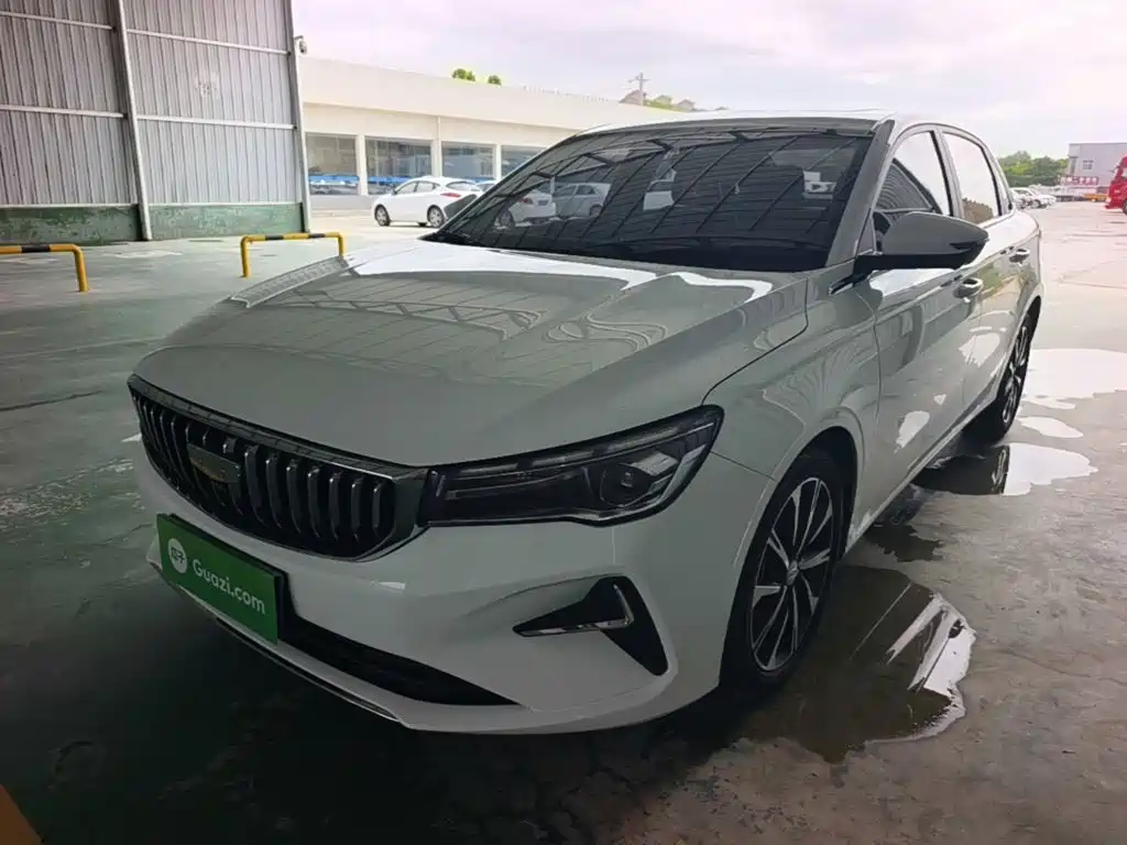 Geely Emgrand 2025 4 1.5L CVT Luxury