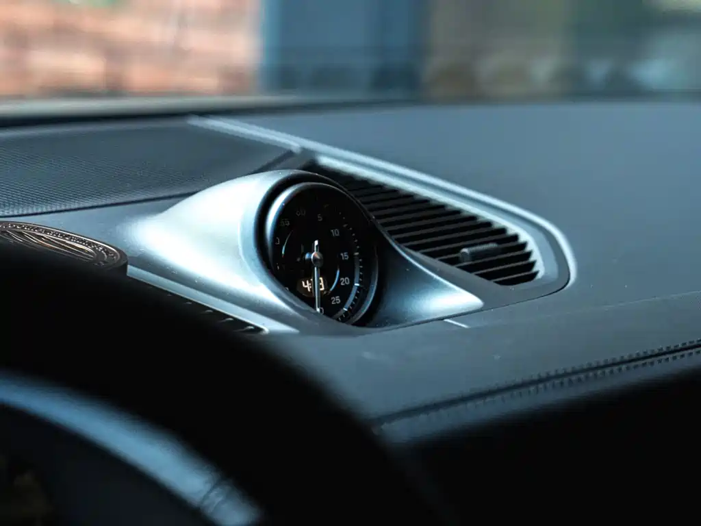 Porsche Cayenne — миниатюра 15