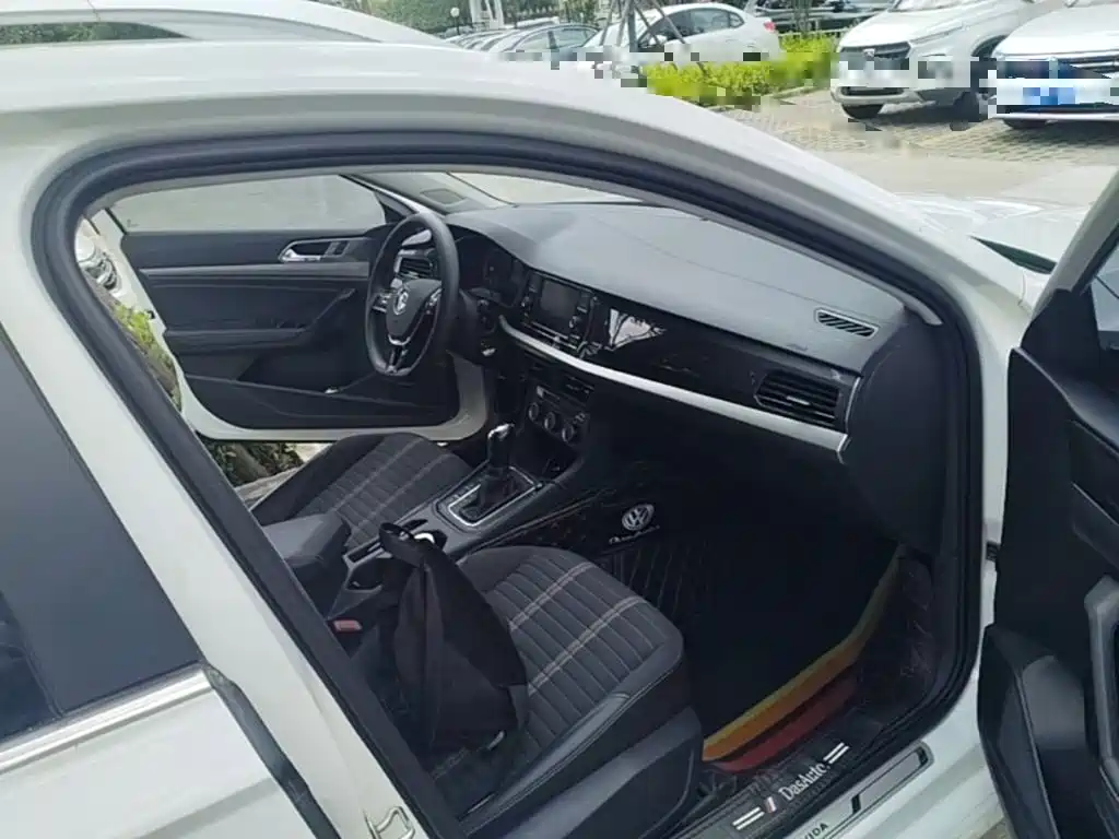 Volkswagen Lavida — миниатюра 11