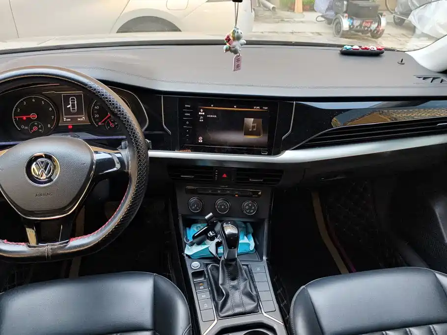 Volkswagen Passat — миниатюра 13