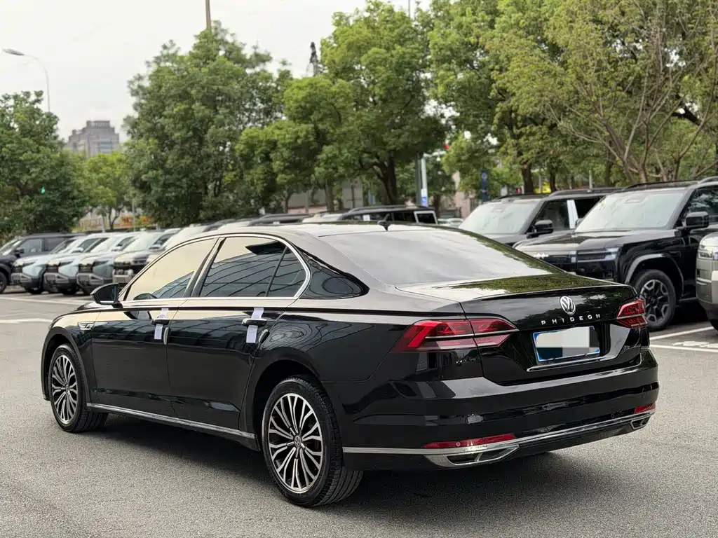 Volkswagen Phideon — миниатюра 10