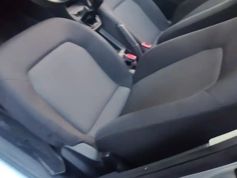 Volkswagen Jetta — миниатюра 9