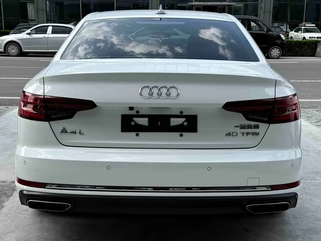 Audi A4L — миниатюра 5