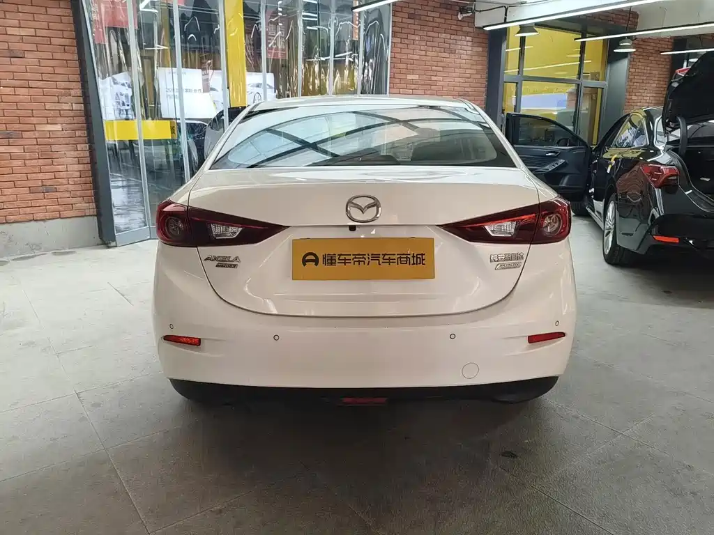 Mazda 3 Axela — миниатюра 8