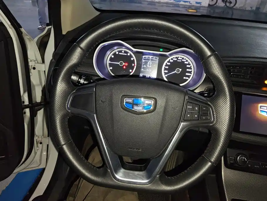 Geely Emgrand GS — миниатюра 15