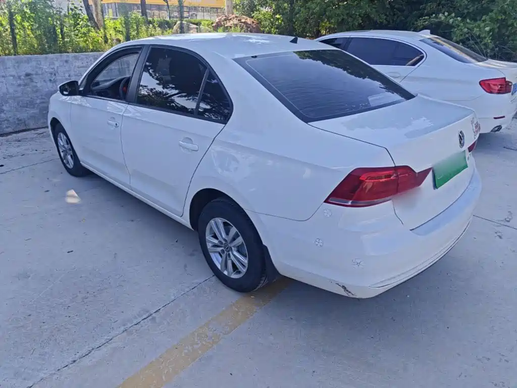 Volkswagen Santana — миниатюра 5