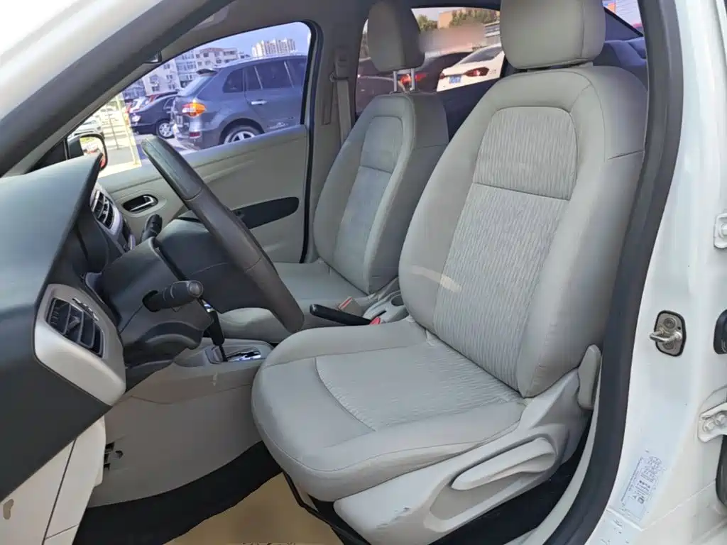 Citroen Elysee — миниатюра 15