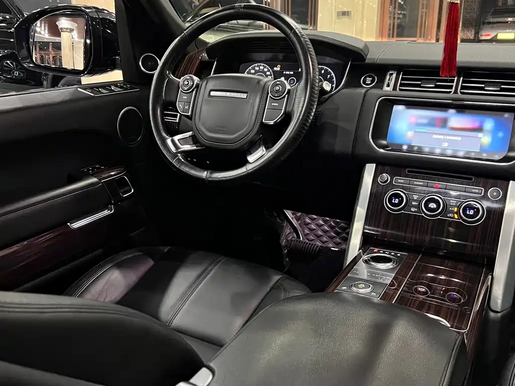 Land Rover Range Rover — миниатюра 19