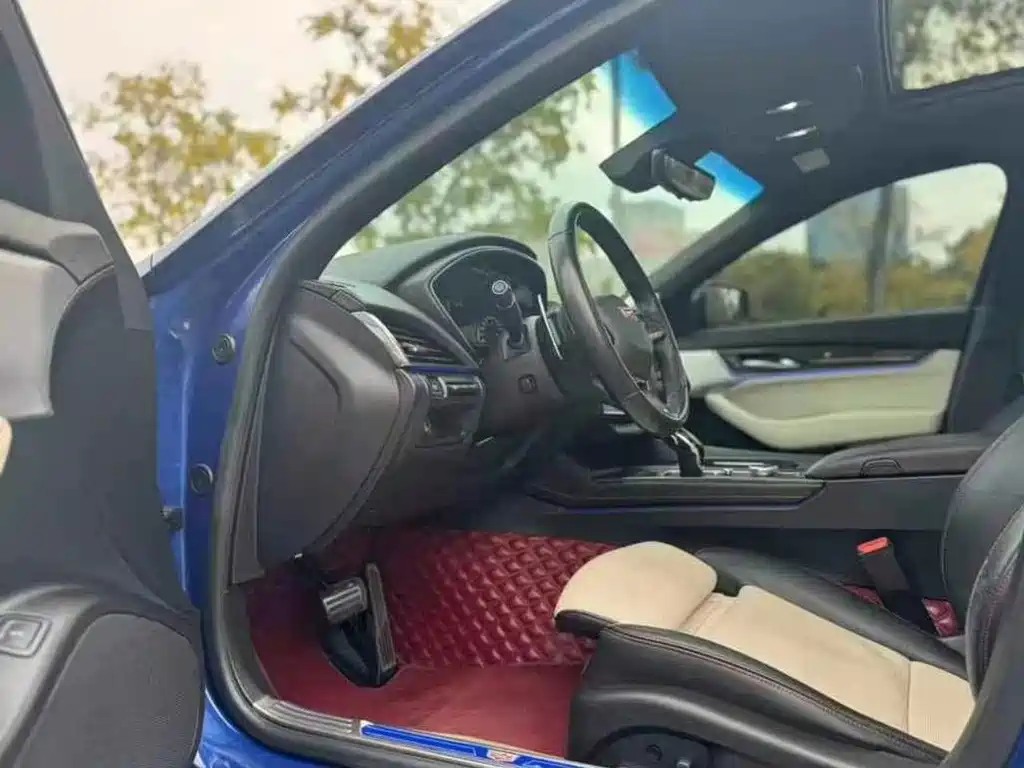 Cadillac CT5 — миниатюра 5