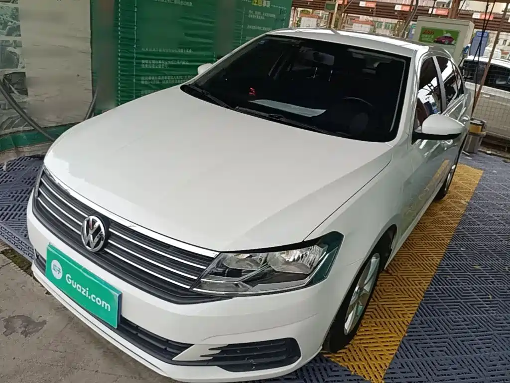 Volkswagen Lavida — миниатюра 2