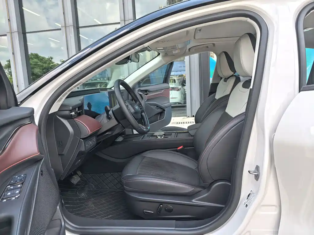 Ford Mondeo — миниатюра 8