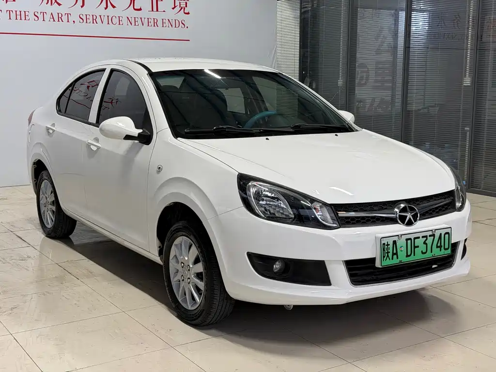 JAC JAC iEV — миниатюра 3