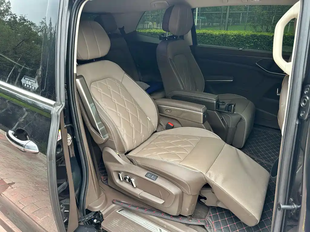 Volkswagen Viloran 2023 380TSI Luxury