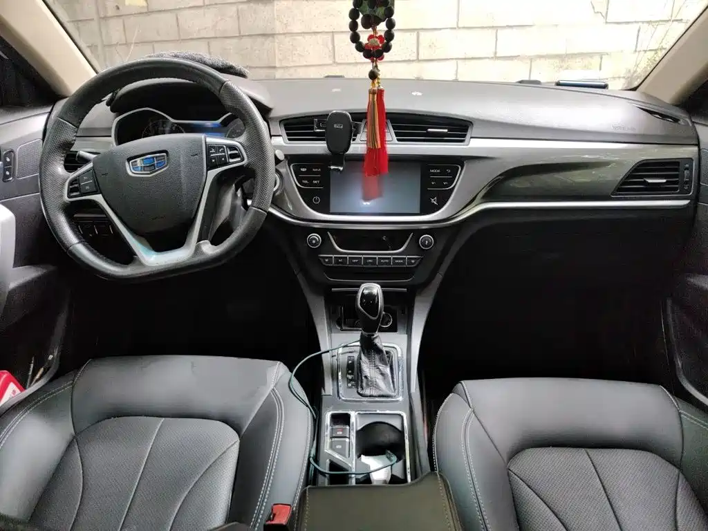 Geely Emgrand — миниатюра 6