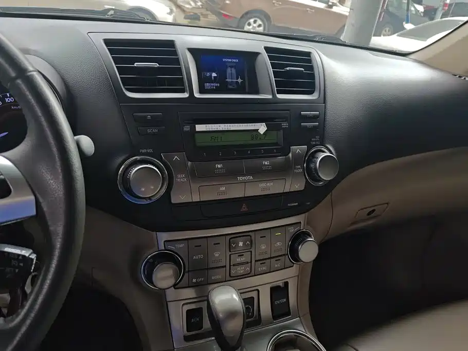 Toyota Highlander — миниатюра 13